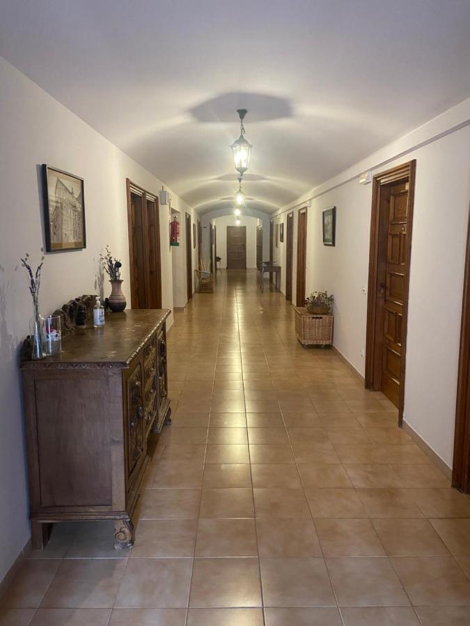 Monasterio De Santa Maria De Valvanera Anguiano ภายนอก รูปภาพ