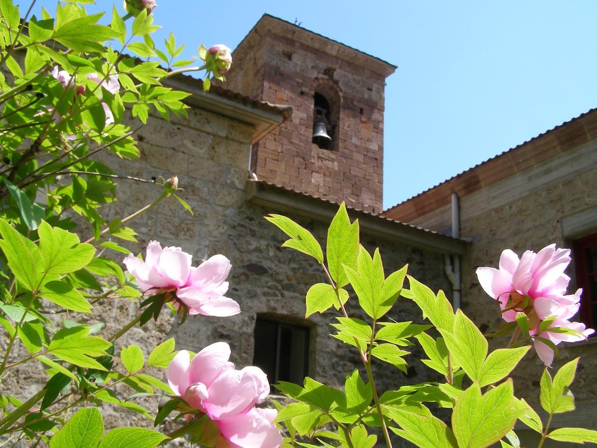 Monasterio De Santa Maria De Valvanera Anguiano ภายนอก รูปภาพ
