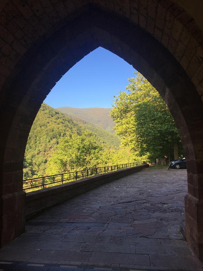 Monasterio De Santa Maria De Valvanera Anguiano ภายนอก รูปภาพ